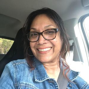 Meet your Posher, Aracelis